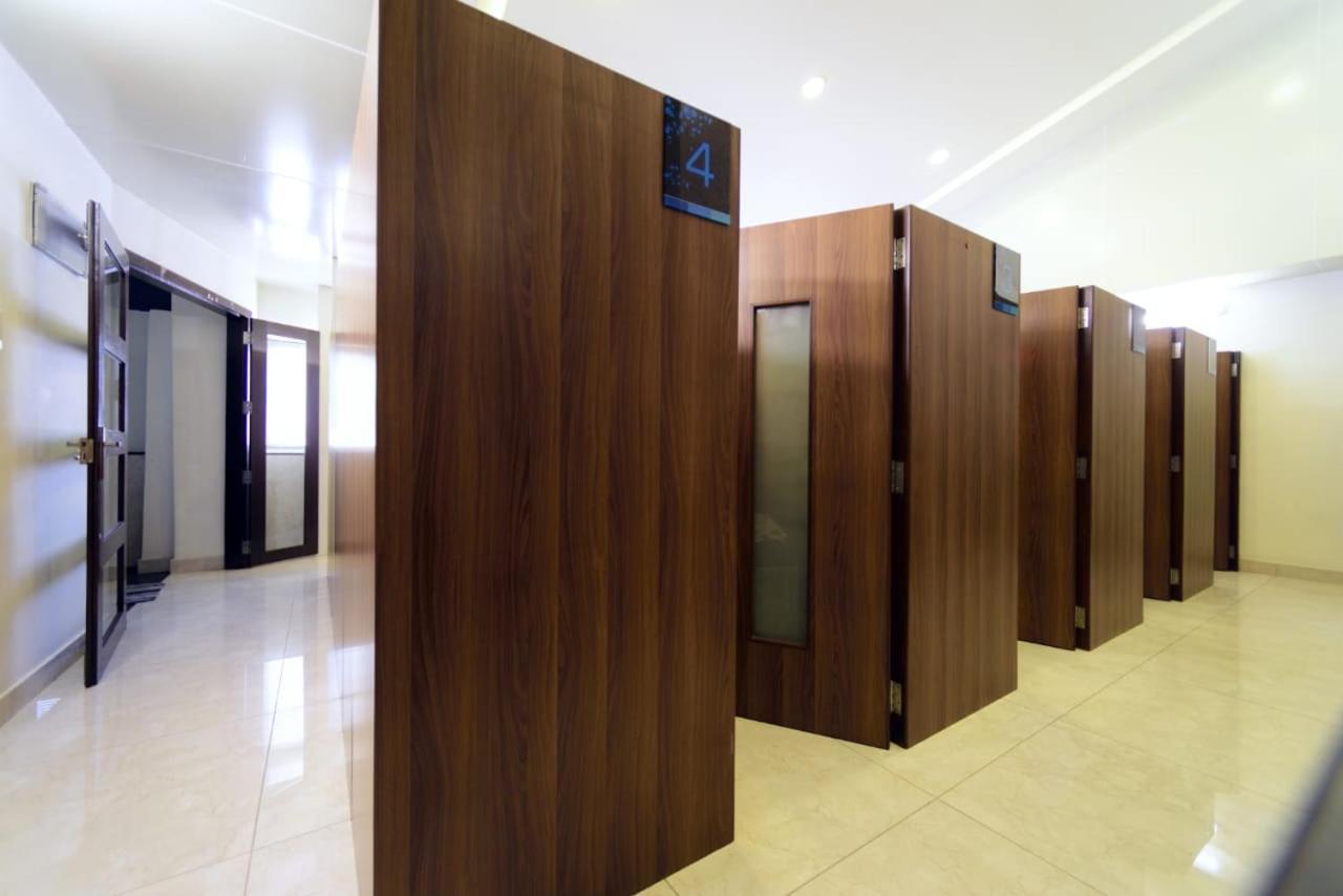 Bedspace- Capsule AC Hotel Mangalore Eksteriør billede